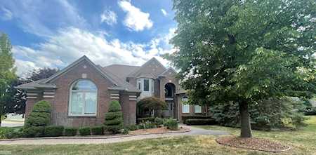7204 Balsam Ct Shelby Twp, MI 48316