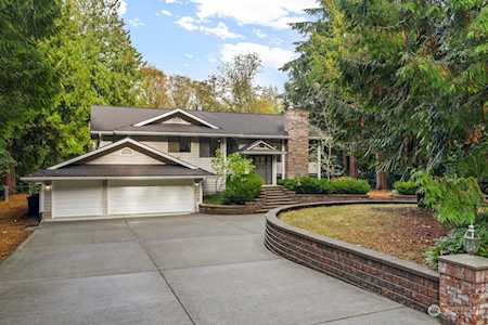 19918 SE 21st St Sammamish, WA 98075
