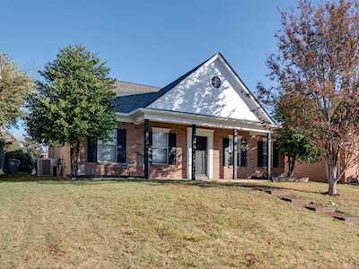 8722 Overcup Oaks Dr Memphis, TN 38018