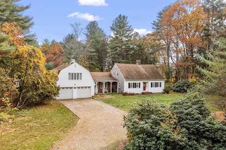 158 Pantry Rd Sudbury, MA 01776