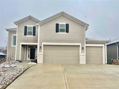 8529 Laramie St De Soto, KS 66018