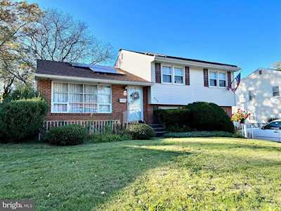 208 Rhode Island Ave Cherry Hill, NJ 08002