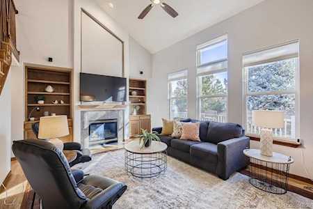 2519 Eagleview Circle Longmont, CO 80504