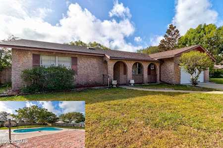 10 Woodlake Drive Port Orange, FL 32129