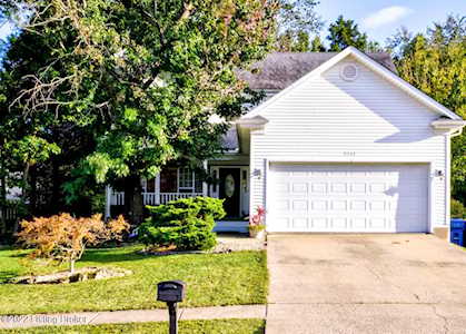 9534 Poplar Hill Dr Crestwood, KY 40014