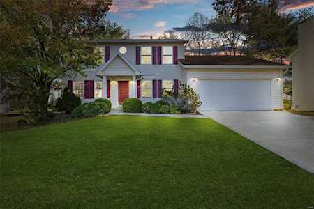 1006 Bridle Spur Ln Lake St Louis, MO 63367