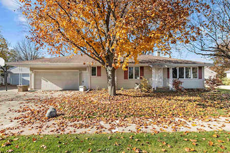 213 Lilac Ln Little Chute, WI 54140