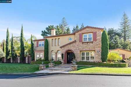 68 Pleasant Knoll Court Alamo, CA 94507