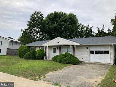 22 Fresno Street Barnegat, NJ 08005