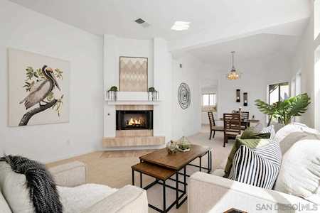 5762 Caminito Empresa La Jolla, CA 92037