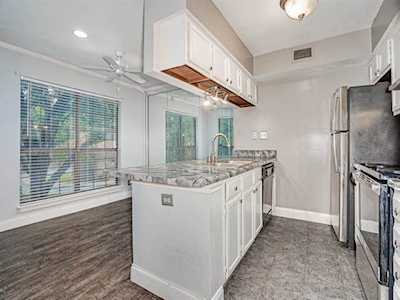 16301 Ledgemont Lane #202 Addison, TX 75001