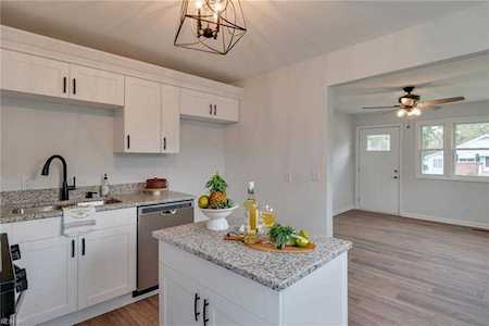 909 Duce St Portsmouth, VA 23701