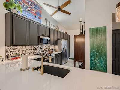 17937 Avenida Alozdra San Diego, CA 92128