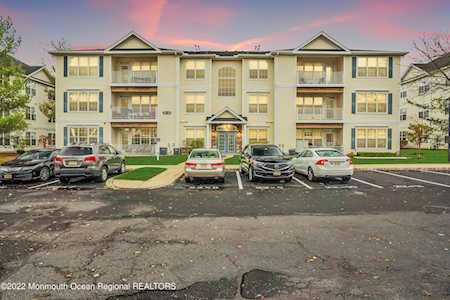 410 Saint Andrews Place Manalapan, NJ 07726