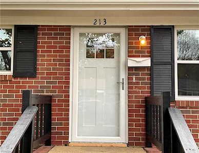 213 Martha Lee Dr Hampton, VA 23666