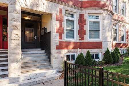 177 Winthrop Rd #1 Brookline, MA 02445