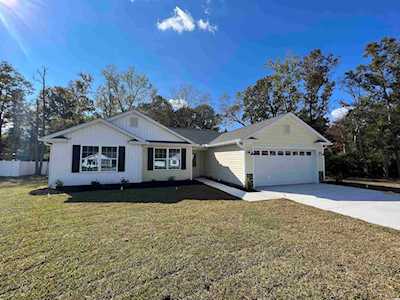 125 Browns Hollow Ct. Loris, SC 29569