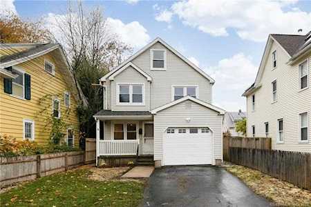 38 Glendale Street Hamden, CT 06517