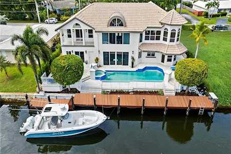 4130 NE 23rd Ave Lighthouse Point, FL 33064