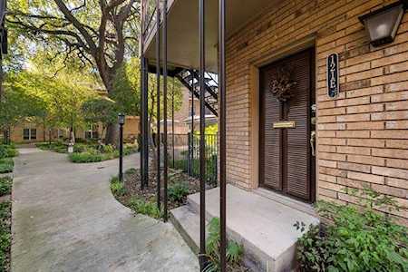 4312 Bellaire Drive S #121 Fort Worth, TX 76109