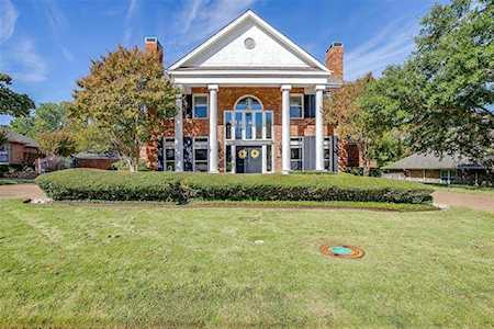 704 Saddlebrook Drive Colleyville, TX 76034
