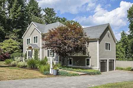 76 Woburn Street Andover, MA 01810