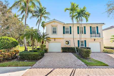 158 Santa Barbara Way Palm Beach Gardens, FL 33410