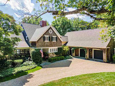 59 Whitehall Rd South Hampton, NH 03827