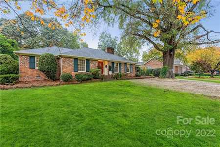 5432 Sharon Rd Charlotte, NC 28210