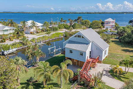 5230 94th Lane Sebastian, FL 32958