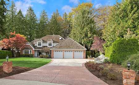 3441 203rd Place NE Sammamish, WA 98074