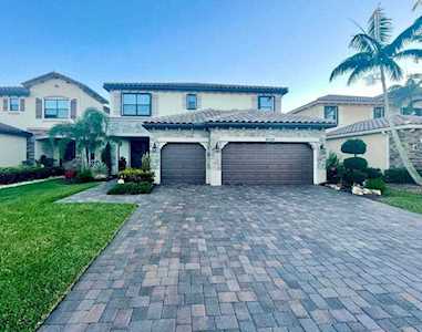 9032 Gulf Cove Drive Lake Worth, FL 33467