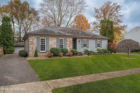 9104 Thelma Ln Louisville, KY 40220