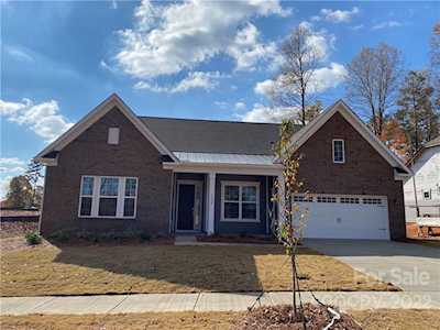 5424 Chegall Crossing Way Mount Holly, NC 28120