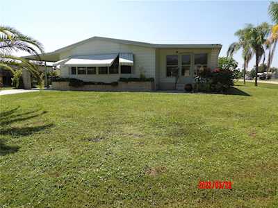 6233 Falcon Dr Englewood, FL 34224