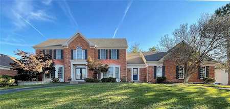 14601 Summer Blossom Ln Chesterfield, MO 63017