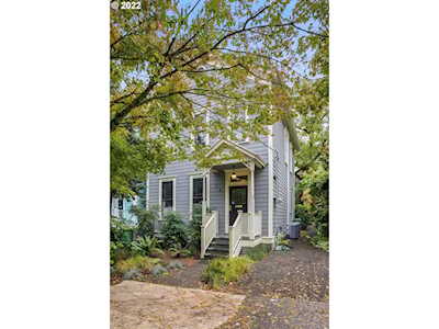 24 SW Whitaker ST Portland, OR 97239
