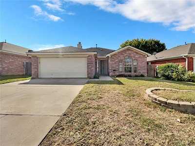 10229 Cypress Hills Drive Fort Worth, TX 76108