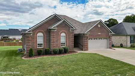 5611 Pleasure Ct Louisville, KY 40272