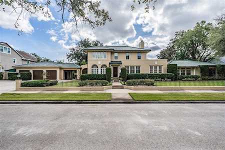 2610 W Parkland Blvd Tampa, FL 33609