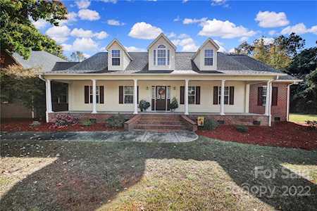 1298 Bradford Dr Lancaster, SC 29720