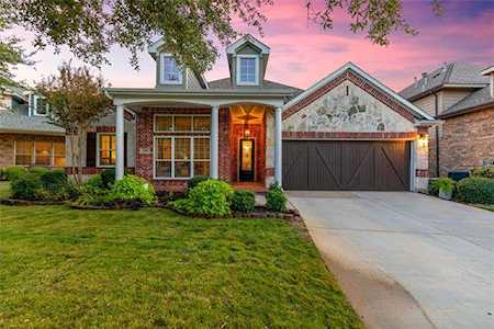 670 Griffin Street Lantana, TX 76226