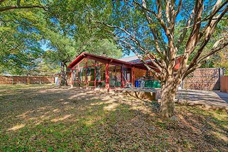 2521 Locksley Drive Grand Prairie, TX 75050