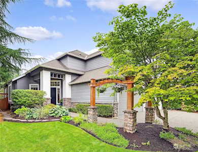 9935 229th Ln NE Redmond, WA 98053