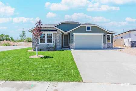 353 S Adventure Way Kuna, ID 83634