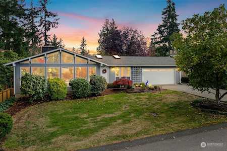16715 SE 28th St Bellevue, WA 98008