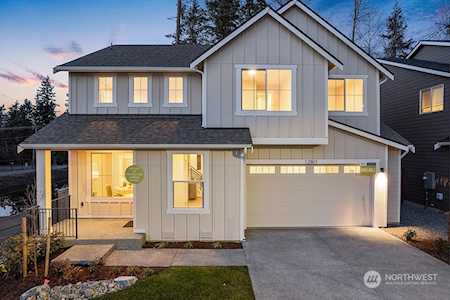 12801 73rd Ave E Puyallup, WA 98373