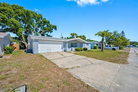 3635 Rosewater Dr Holiday, FL 34691