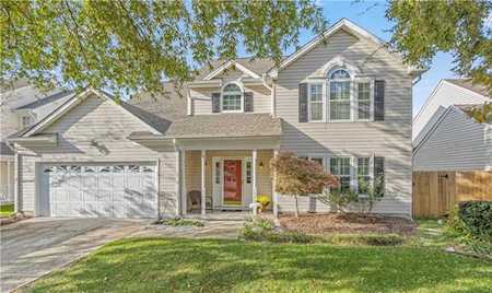 2489 Piney Bark Dr Virginia Beach, VA 23456