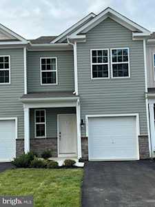 152 Sickler Ct Sicklerville, NJ 08081